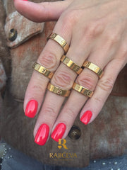 Love prsten u boji zlata