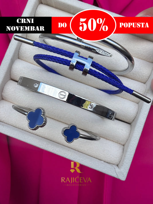 Ekser, Love, Lora i Sefora sa dve plave deteline narukvice u boji srebra