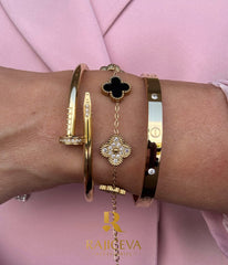 Ekser, Love i Sefora sa 5 detelina crna-narukvice u boji zlata