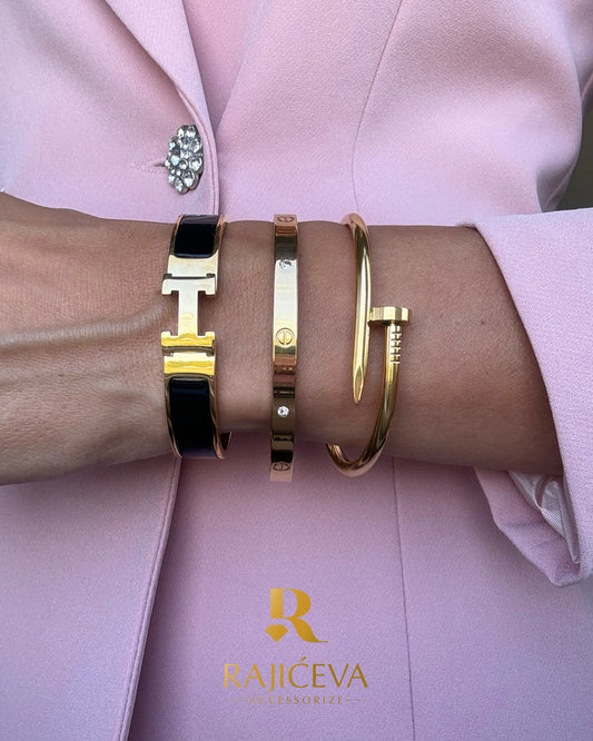 Hera narukvica u crnoj boji, Love Ekser narukvice u boji zlata.