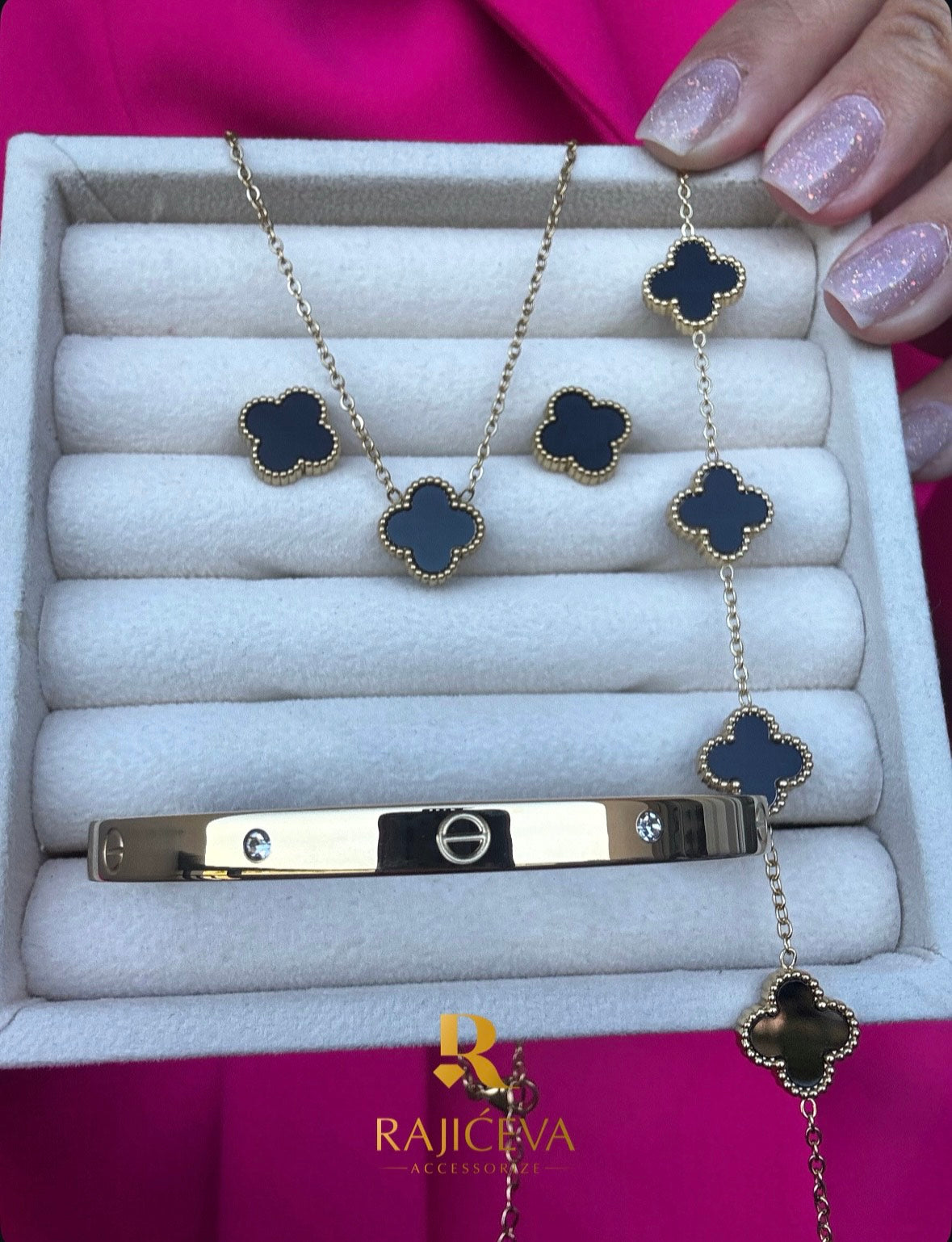 Sefora crno zlatna 3/1+ Love narukvica