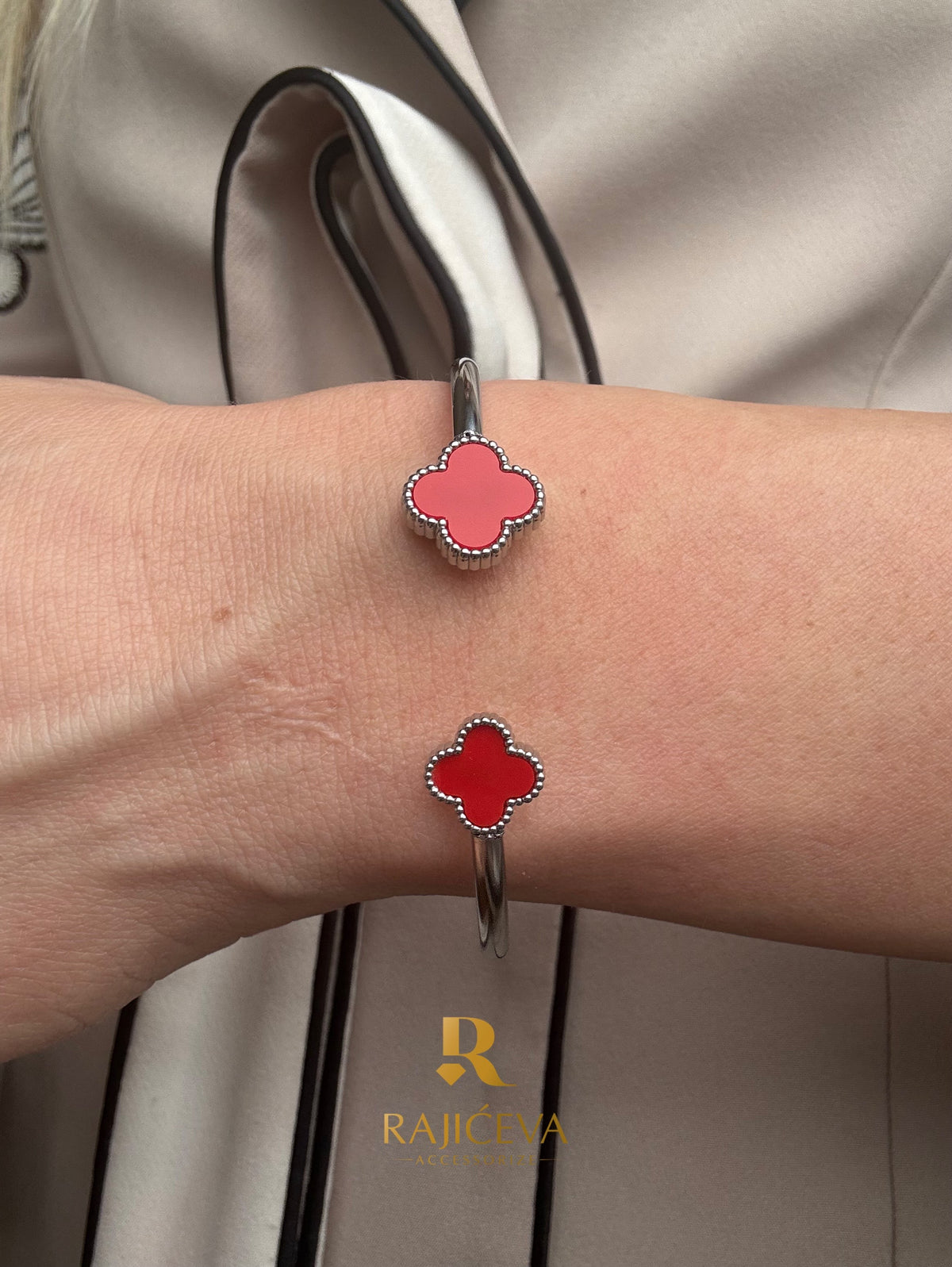 Sefora sa 2 deteline crveno-srebrna