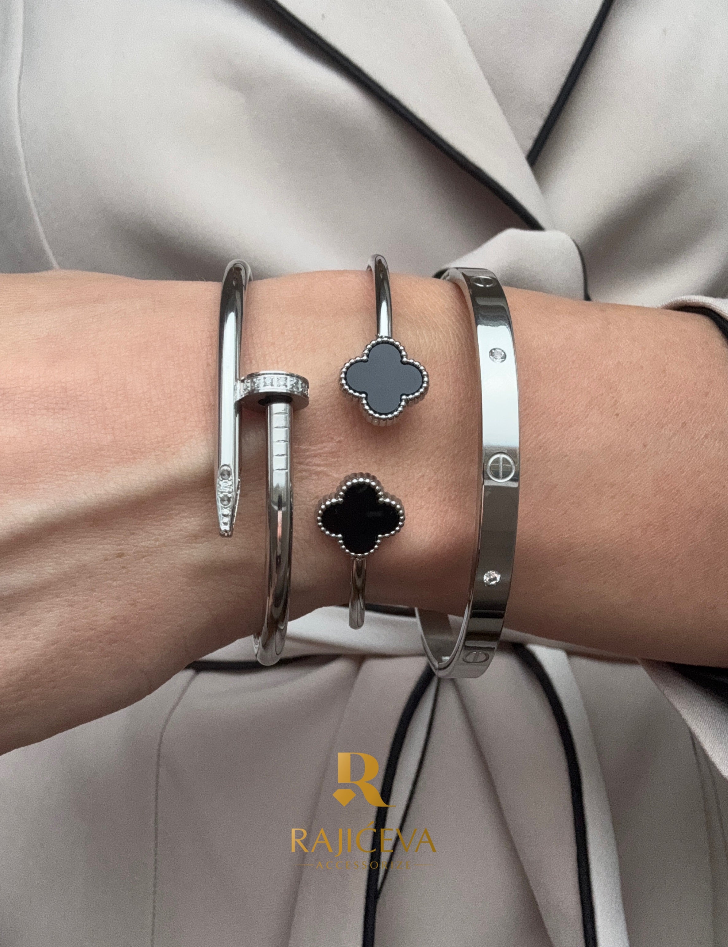 Ekser, crna Sefora i Love srebrno