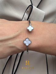 Sefora sa dve deteline, sedefasto-srebrna