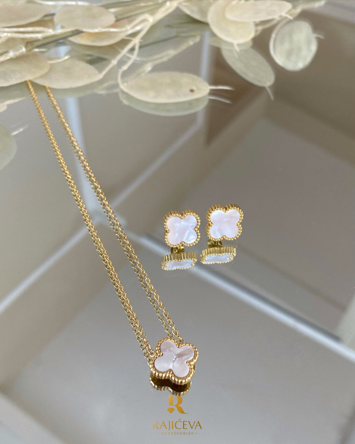 Sefora sedef-zlatna ogrlica i minđušice