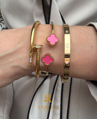 Ekser, Sefora Pink i Love