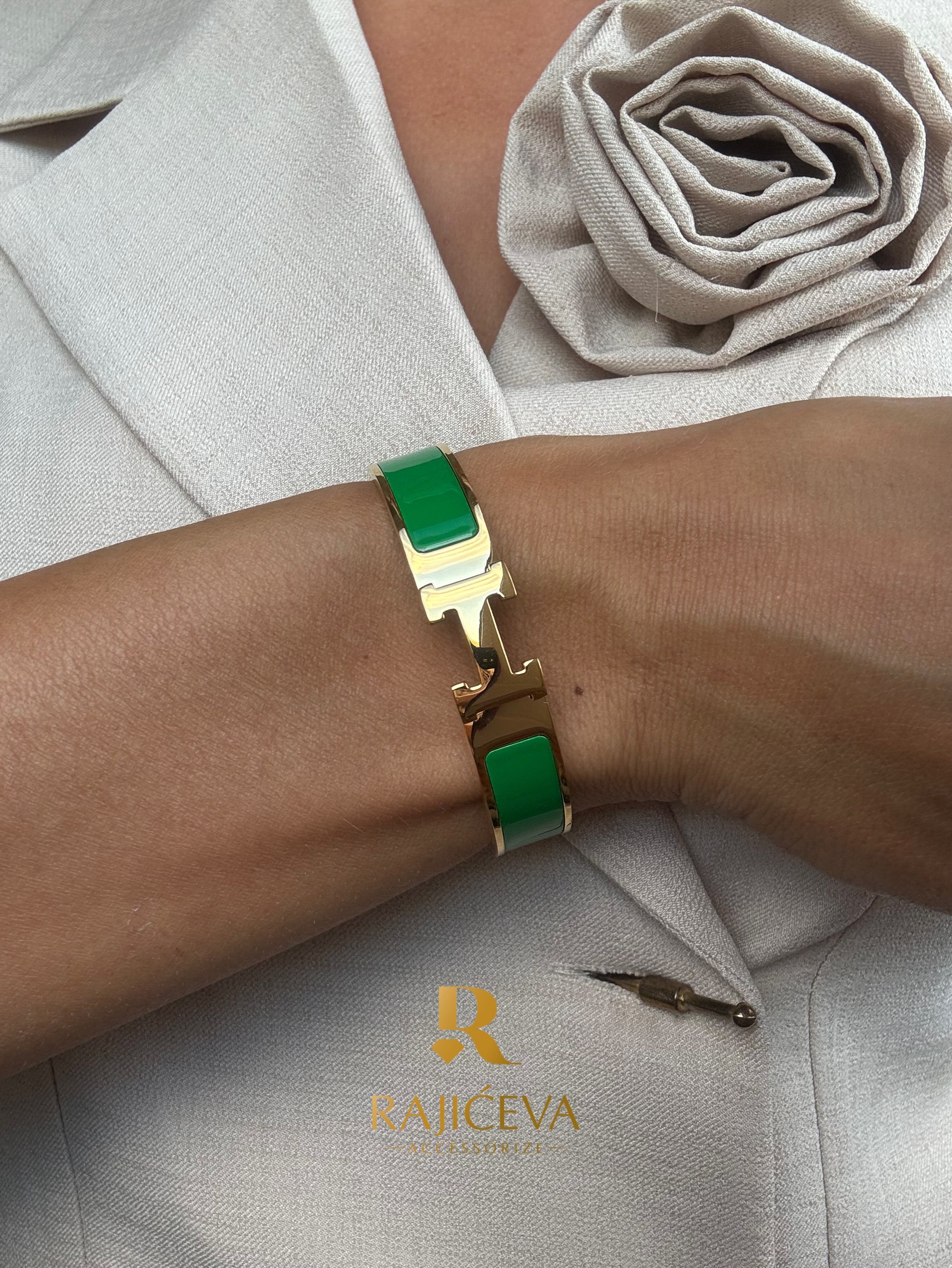 Hera narukvica u zelenoj boji