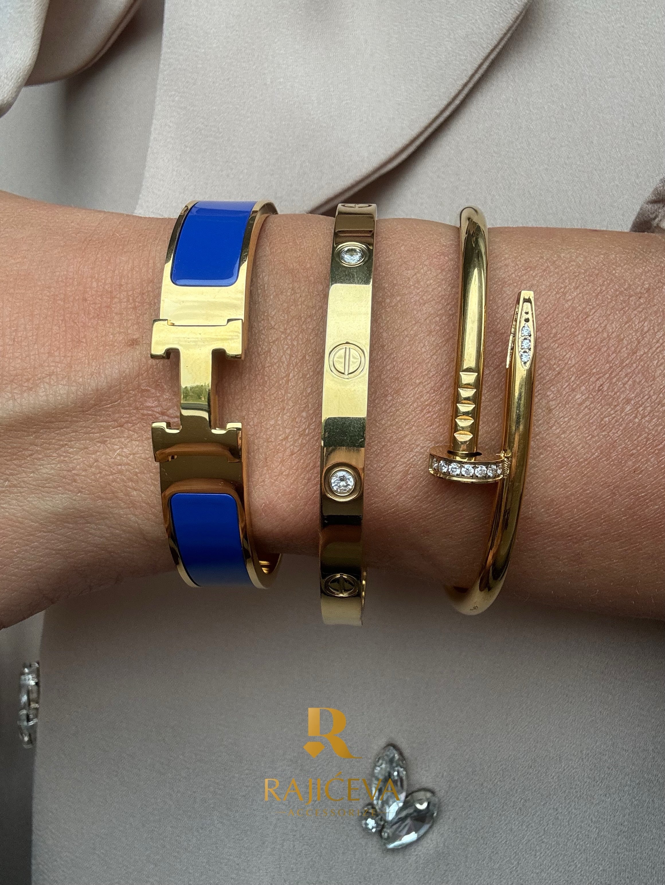 Royal Blue Hera ,Ekser i Love narukvice u boji zlata