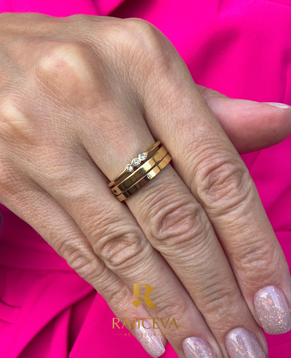 Love prsten novi model u boji zlata