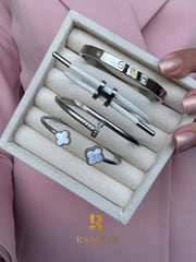 Ekser, Love, Lora i Sefora sa dve sedefaste deteline&nbsp; narukvice u boji srebra