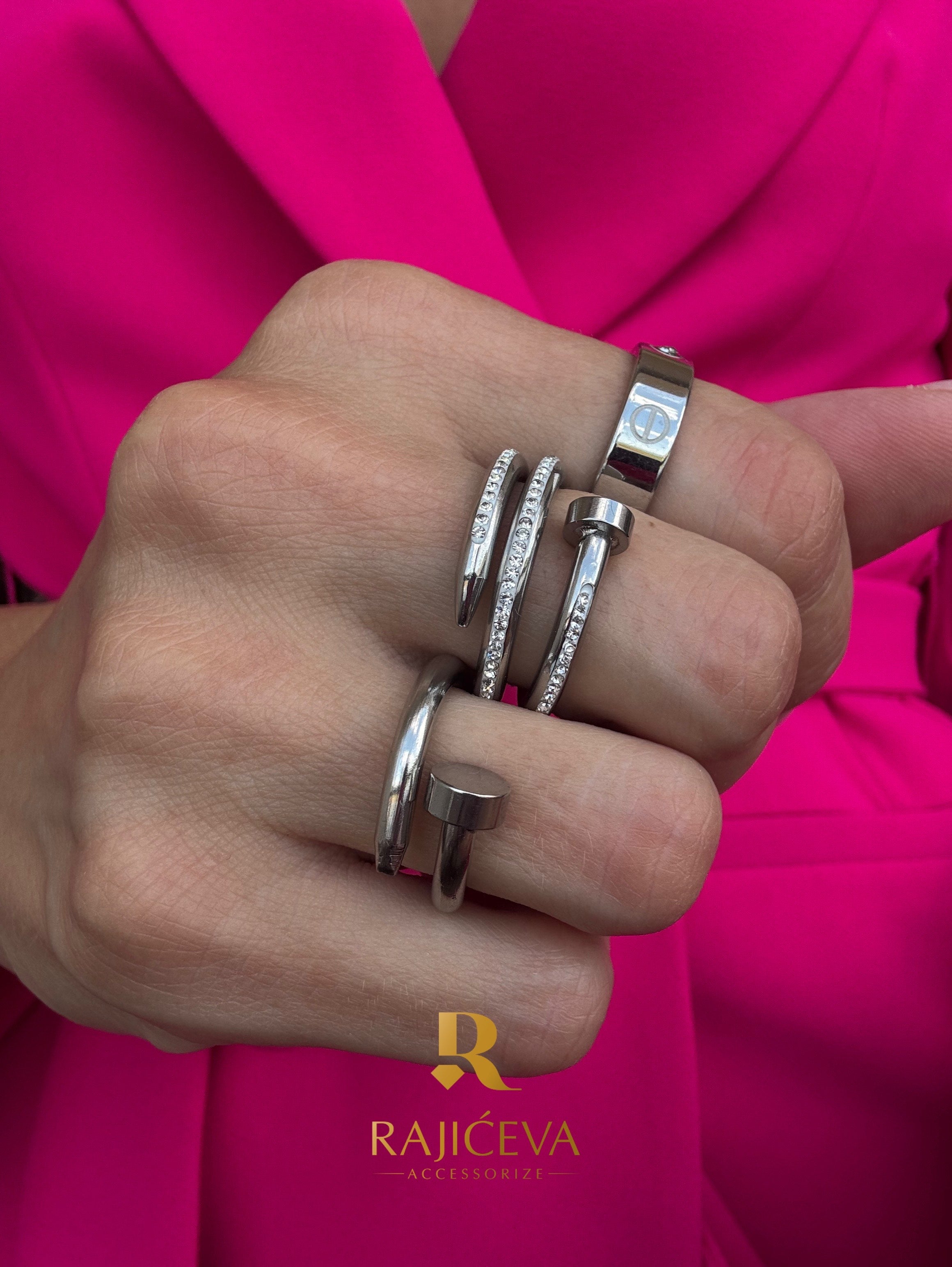 Love prsten u boji srebra