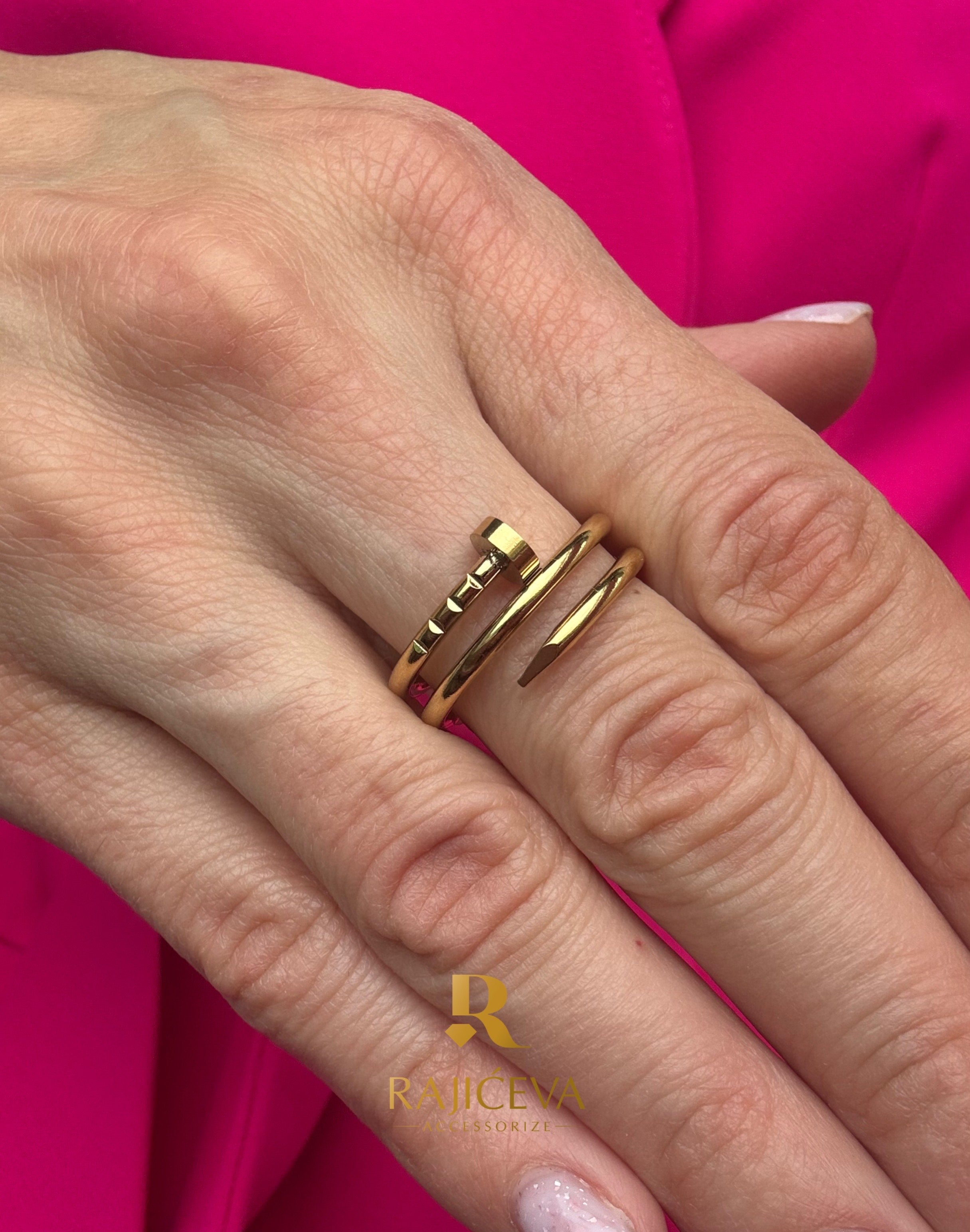 Ekser prsten u boji zlata, novi model.