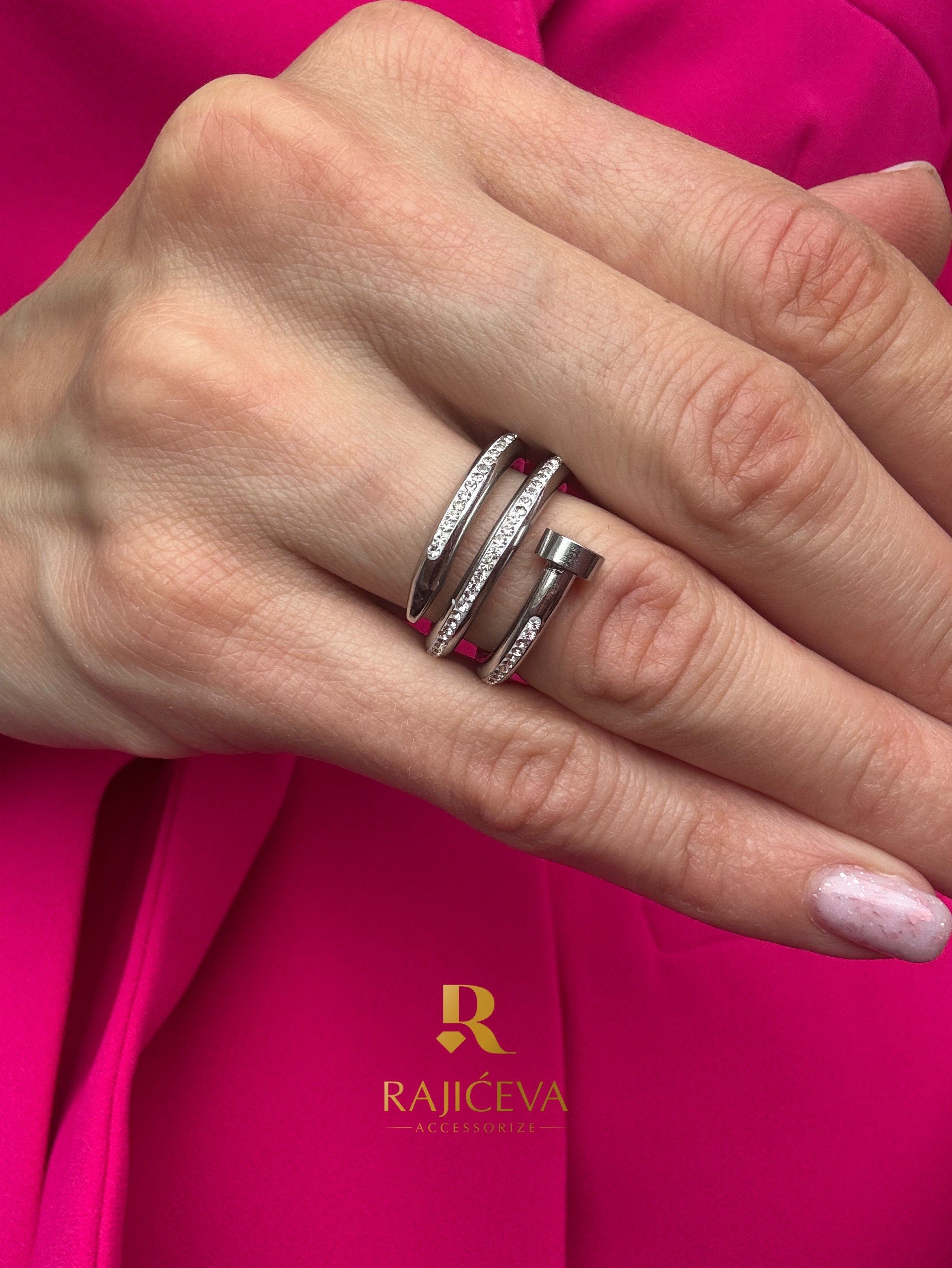 Ekser prsten u boji srebra, novi model.