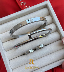 Love, Ekser i Love minđuše srebni set